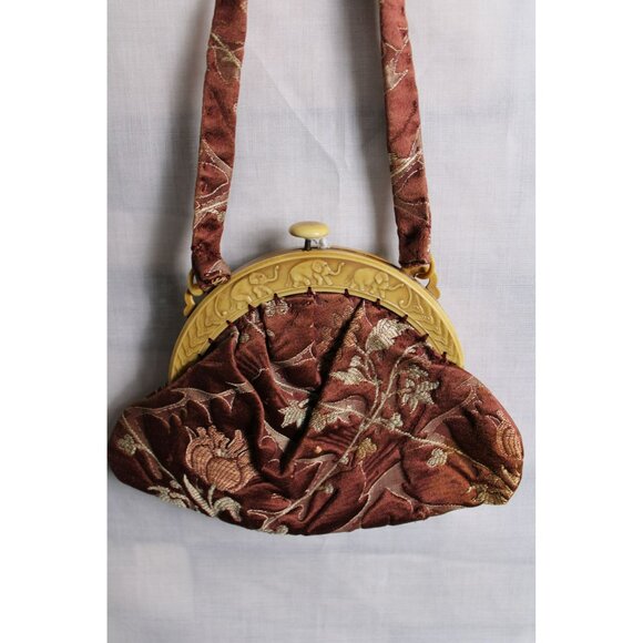 Made In France Handbags - Beautiful Vintage Purse Made In France With Unique Design